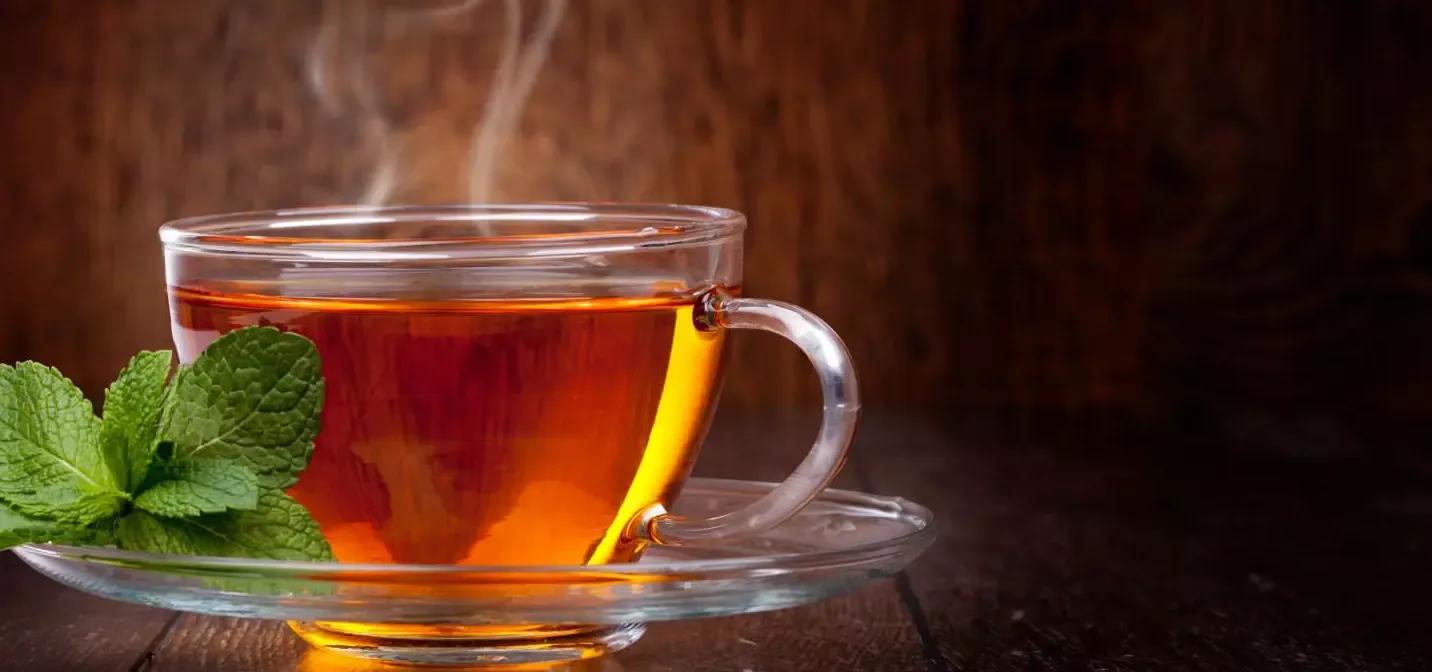 بررسی خواص چای | یار سلامتی یا عامل بیماری؟