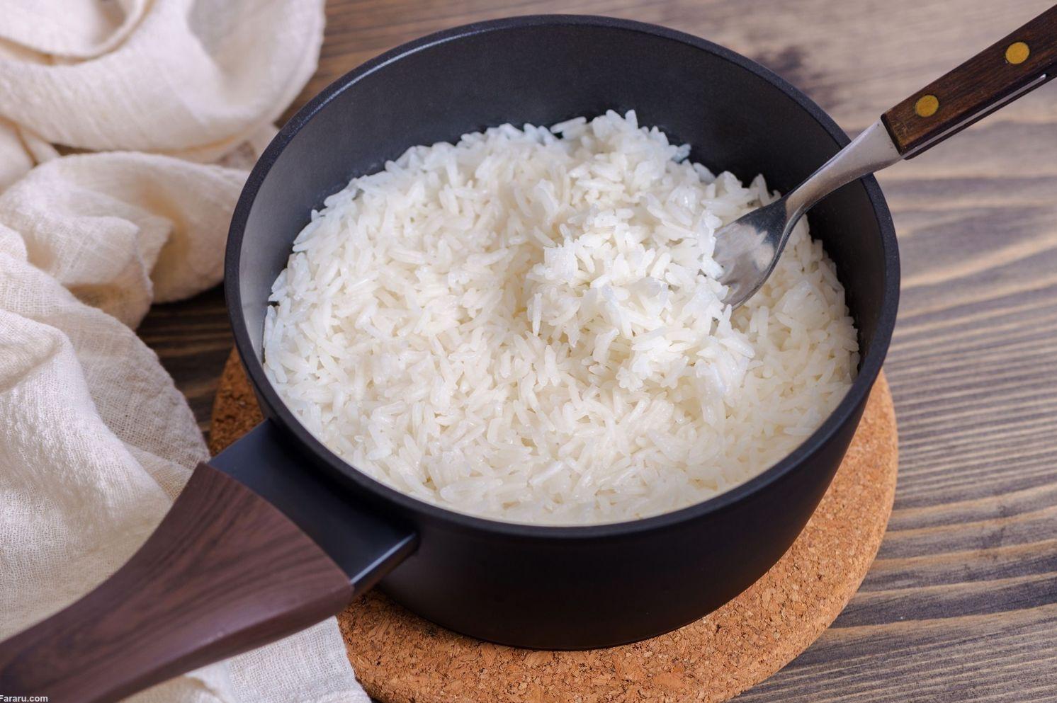 ترفند پختن برنج با قند | تمام عمر برنج رو با روش اشتباهی می‌پختیم!+ویدئو