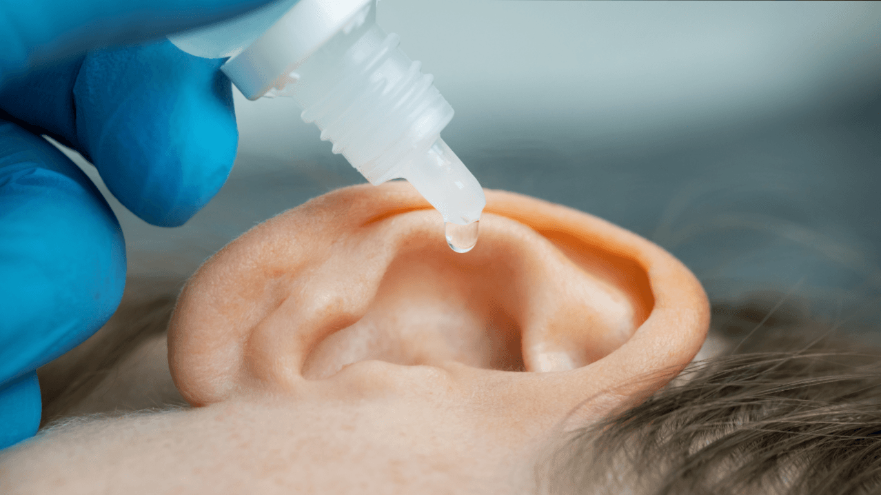 ترفند درمان عفونت گوش با روغن زیتون | با این روش طبیعی و ساده از شر گوش درد خلاص شو!