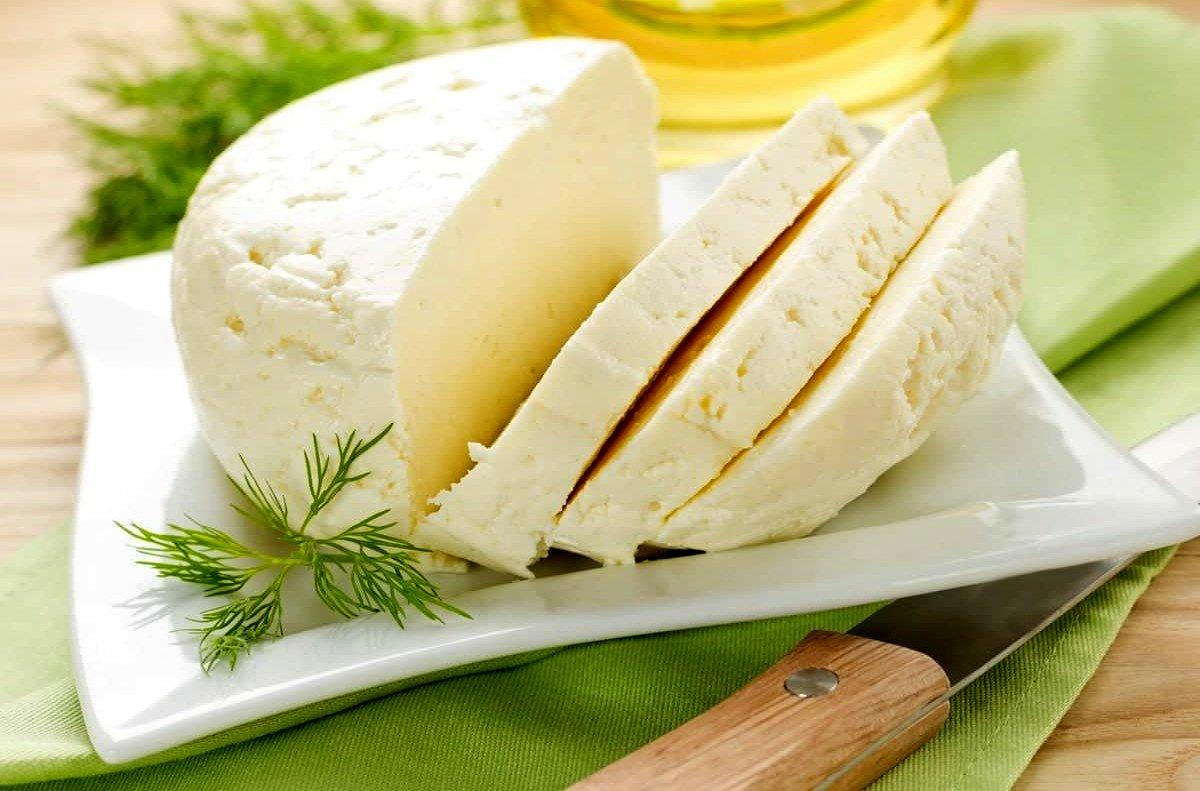به پنیر لب نزنید! | ضررهای وحشتناک خوردن پنیر برای صبحانه