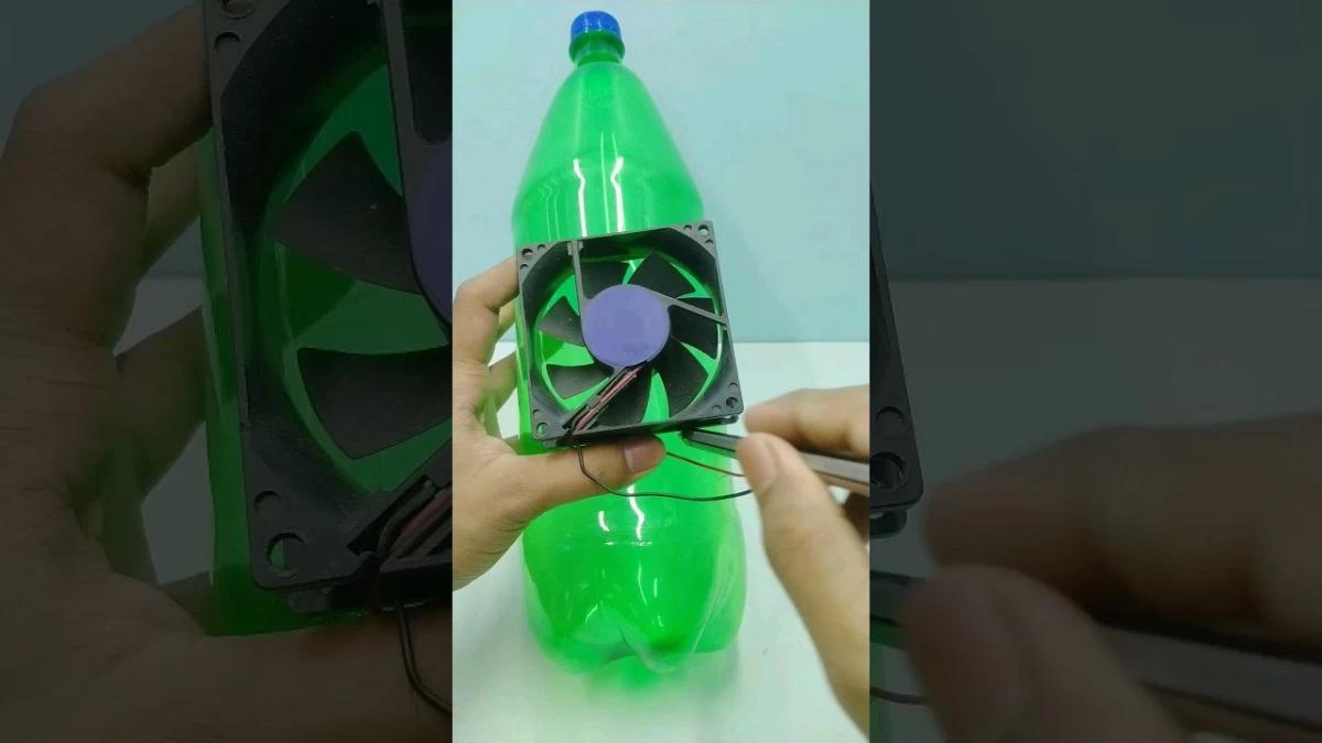 ترفند ساخت کولر دستی با بطری نوشابه | سه سوته یه کولر با فن خنک کننده ۱۲ ولت درست کن و همه جا با خودت ببر+ویدئو