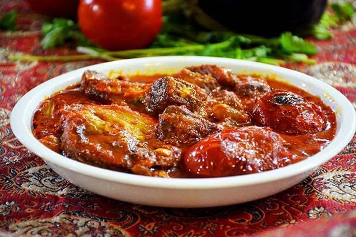 ترفند تهیه خورش آلو ترش سمنانی | واسه ناهار یه خورش متفاوت درست کن!