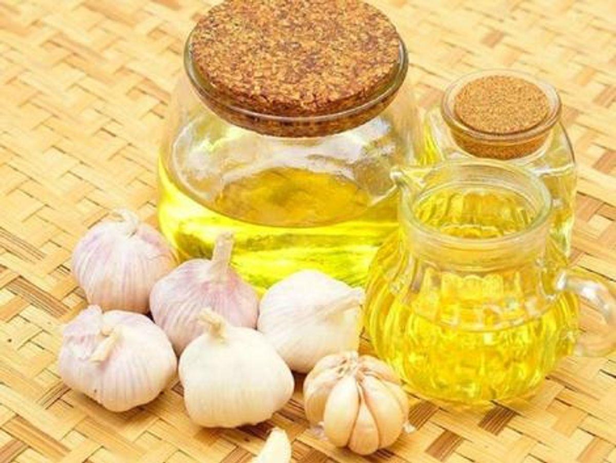 تا می‌توانید روغن سیر مصرف کنید | معجزه‌ی عجیب روغن سیر که تا امروز از آن غافل بودیم